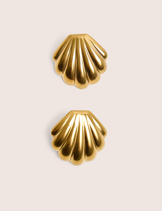 Shell Detail Earrings Gold
